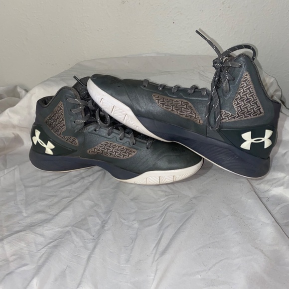 under armor clutch fit drive 1 - Picture 2 of 8